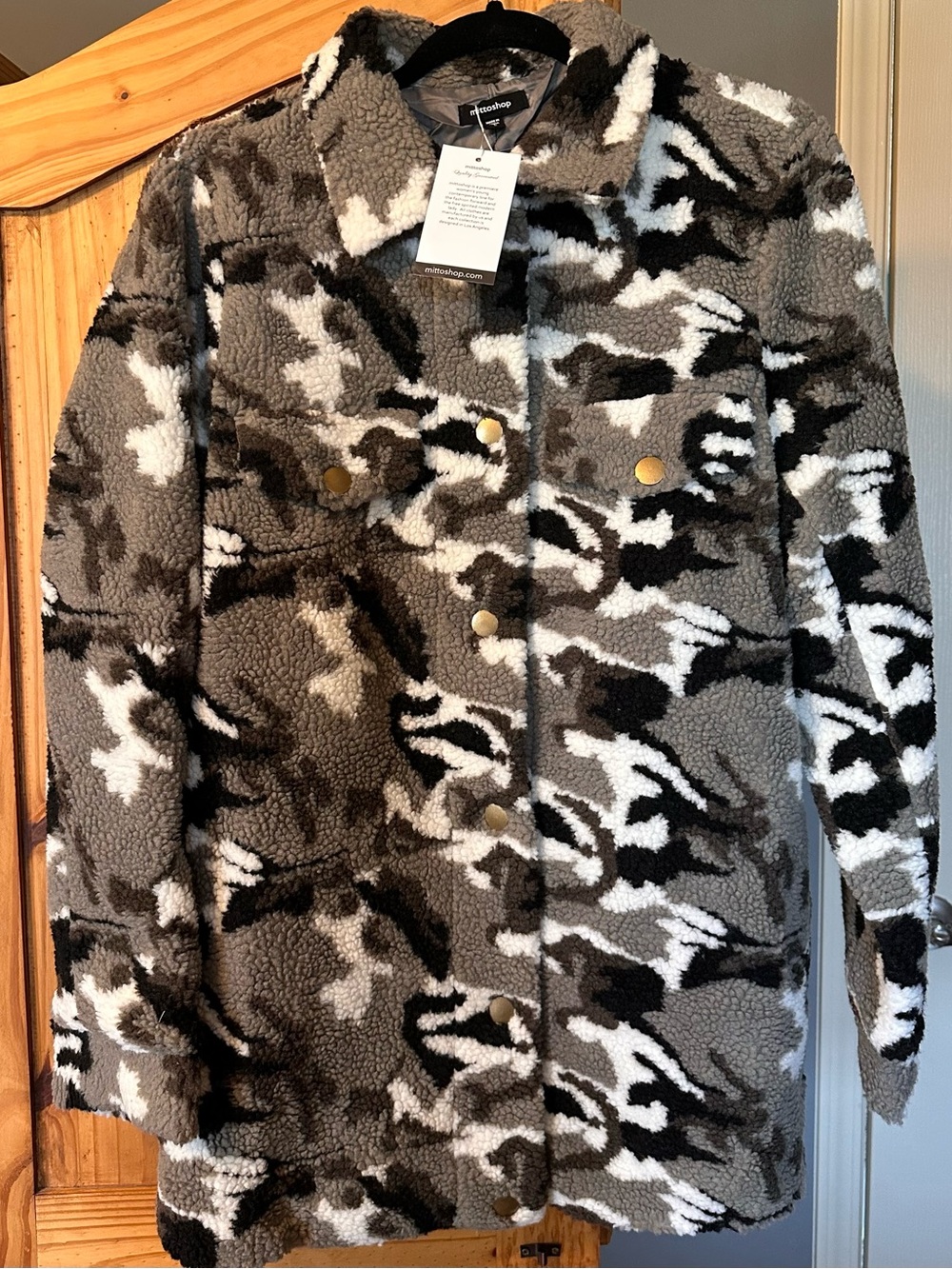 New Sherpa camo shacket sz L